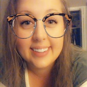 Meet your Posher, Amber